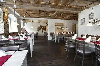Goldenes Kreuz 4*